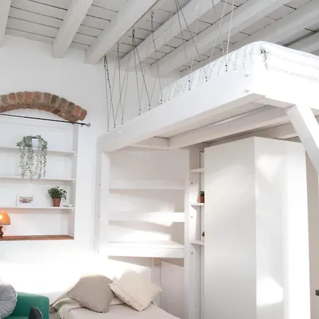 Cozy Navigli Loft Apartamento Milão